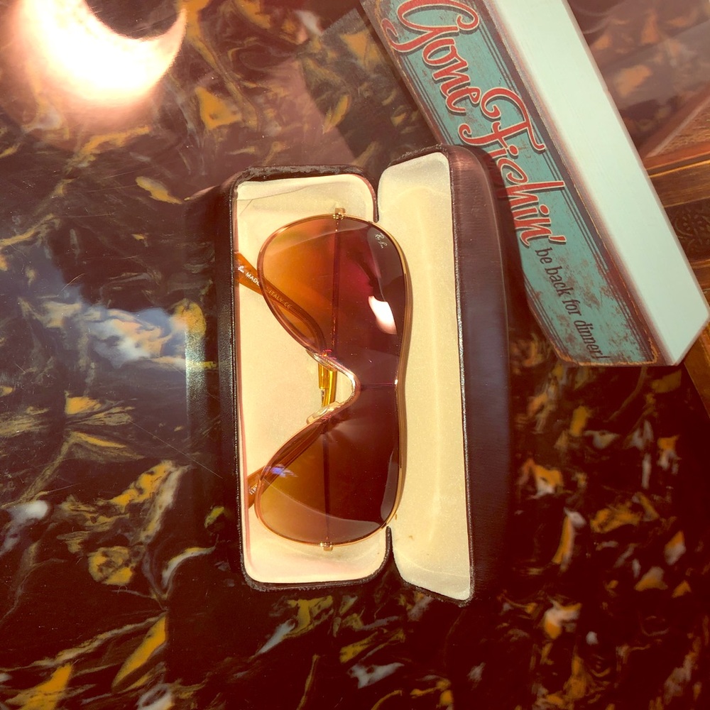 Brown wireframe sunglasses
